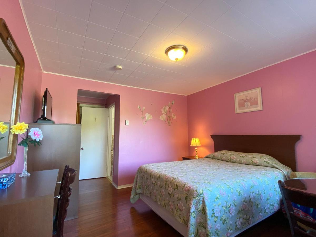Motel Des Erables Coteau-du-Lac Ngoại thất bức ảnh