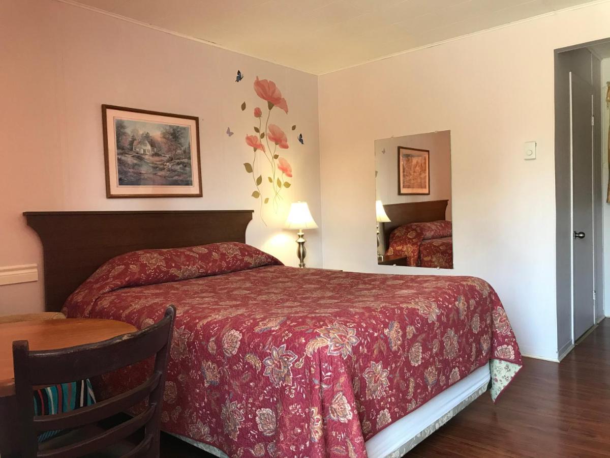 Motel Des Erables Coteau-du-Lac Ngoại thất bức ảnh