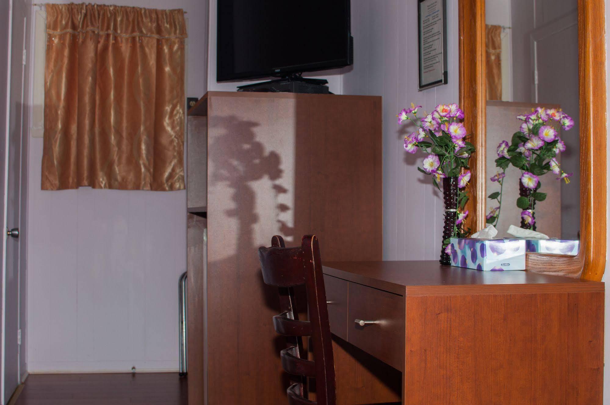Motel Des Erables Coteau-du-Lac Ngoại thất bức ảnh